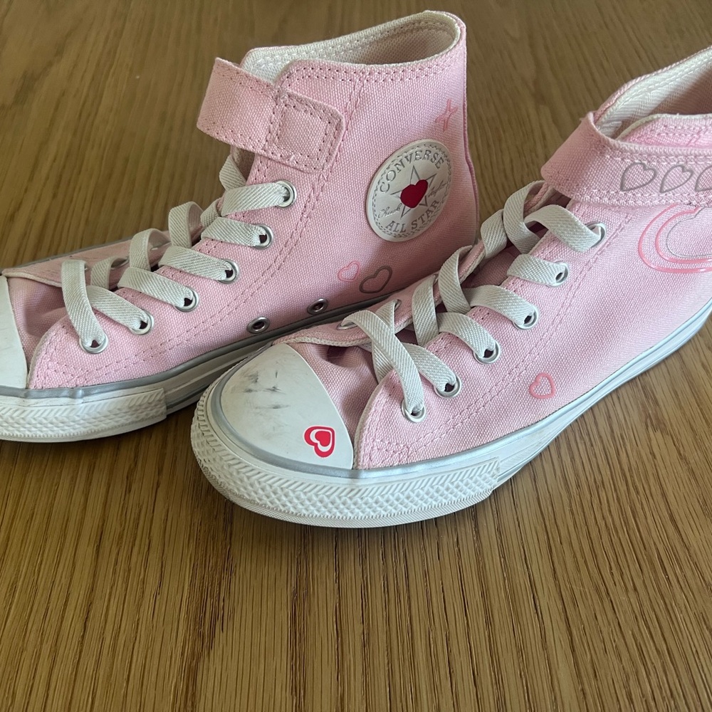 Converse Kids Pink Heart High-Tops